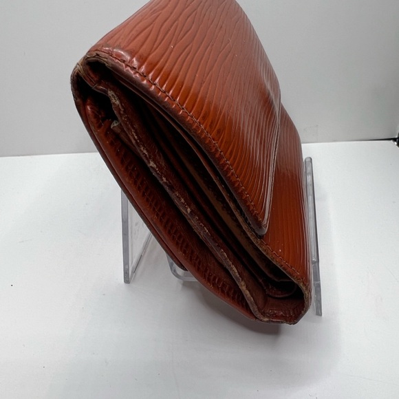 Preowned Louis Vuitton Double Snap Trifold Epi Brown Wallet - Picture 3 of 9